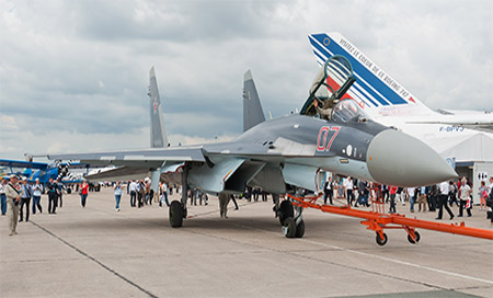 El caza ruso Su-35 Llegan al noroeste de Rusia los ultramodernos cazas Su-35